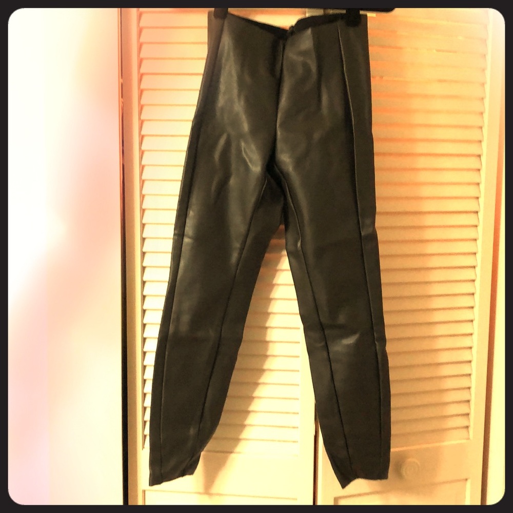 🚀SALE🚀VEGAN leather BANANA REPUBLIC Devon fit pant
